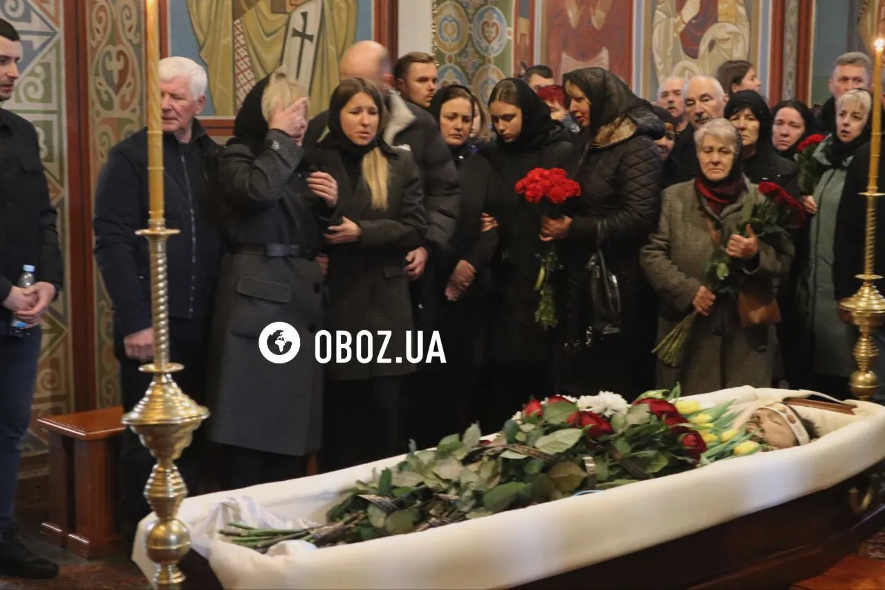 У Києві попрощались із активістом і українським військовим Павлом Петриченком. Фото і відео