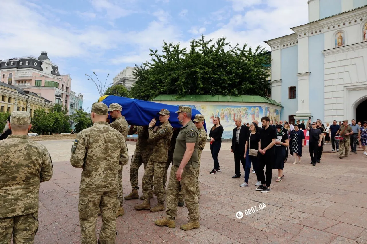 Прикрив собою побратимів: у Києві попрощалися із загиблим воїном ЗСУ Серго Горнакашвілі. Фото і відео