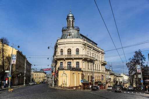 Чернівці цікаві місця. Дім Корабель.