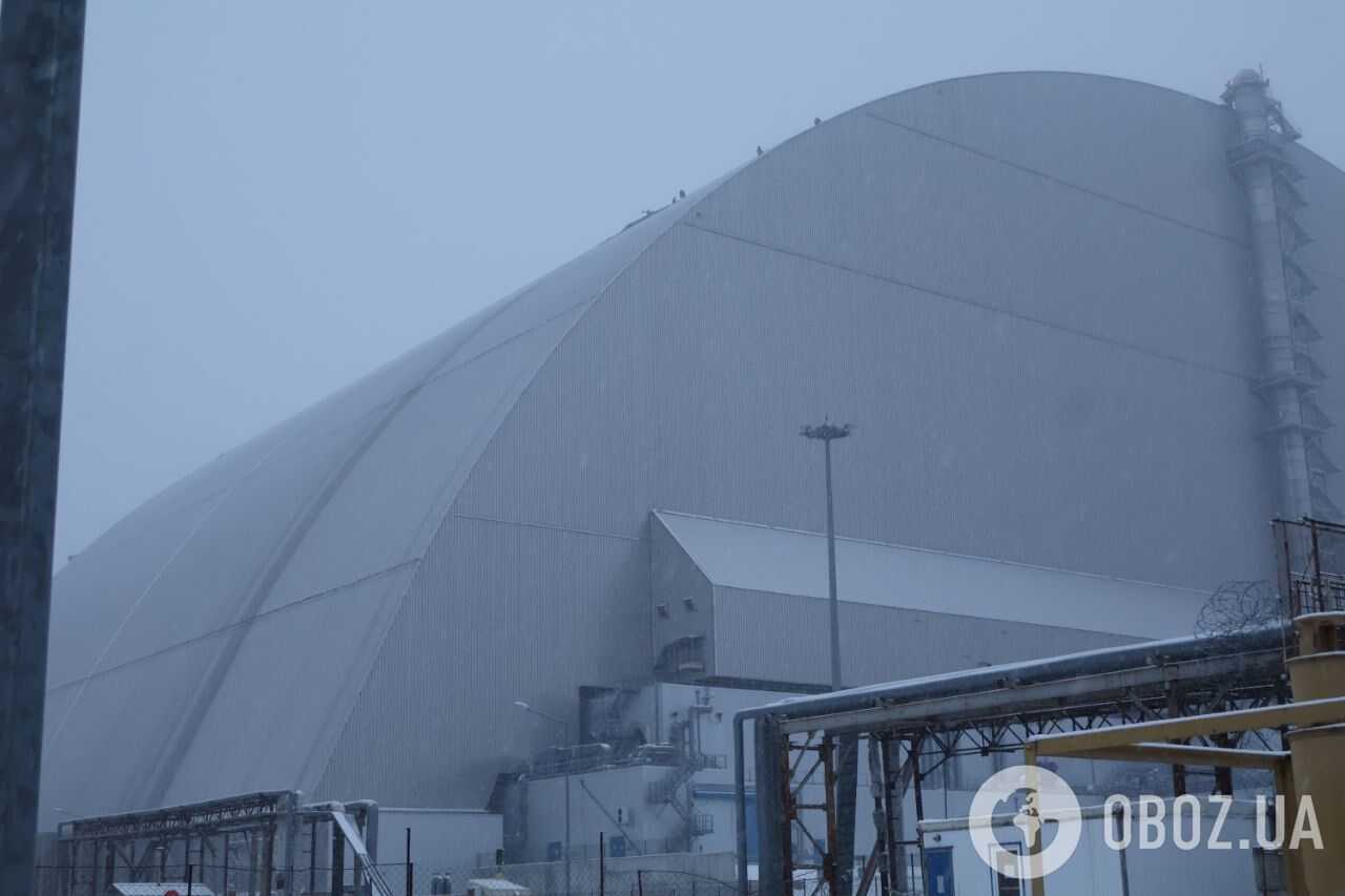 Атака "Шахеда" на ЧАЕС: рятувальники виявили новий осередок тління. Подробиці та фото