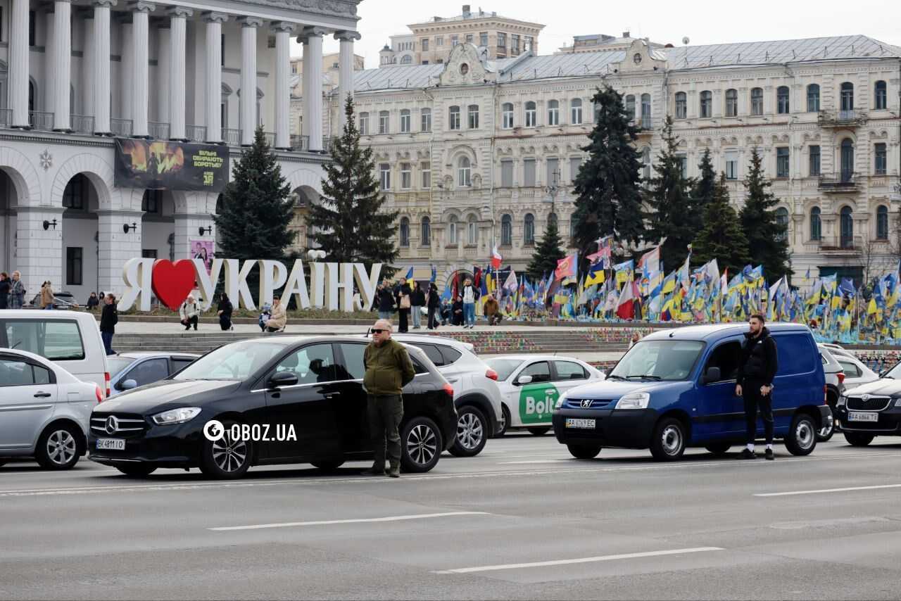 У Києві попрощались із захисником України Василем Ратушним. Фото та відео