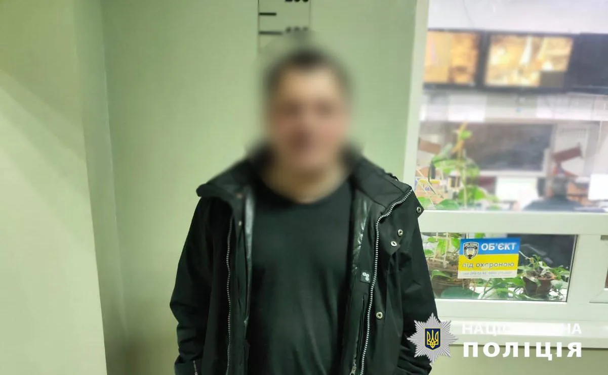 У центрі Києва чоловік під час сварки з перехожим влаштував стрілянину. Подробиці та фото