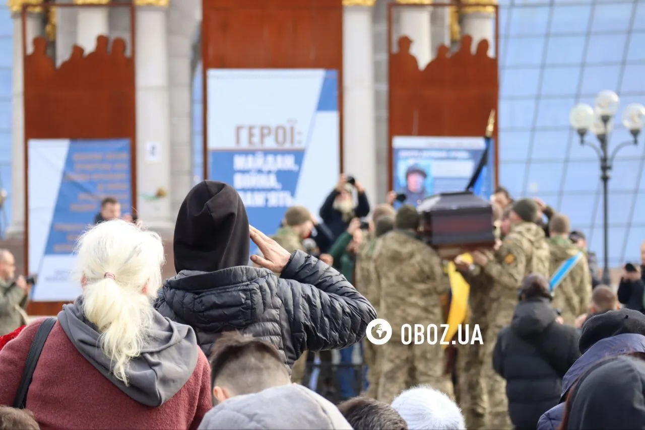 У Києві попрощались із захисником України Василем Ратушним. Фото та відео