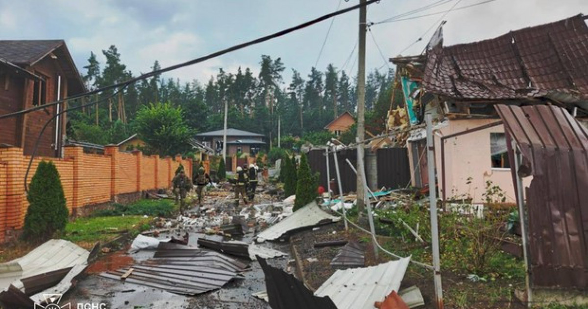 Ракетний обстріл Київщини: 10 жертв, численні поранення.