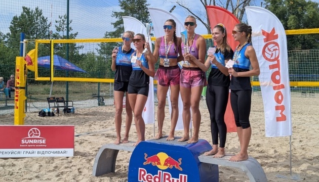 Чемпіони України з пляжного волейболу: Тріумфатори визначені!