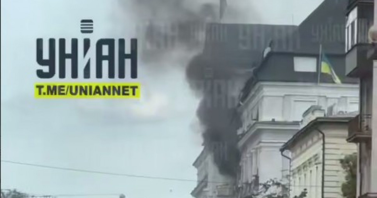 СБУ в Києві: Зеленський про російський удар дроном по будівлі