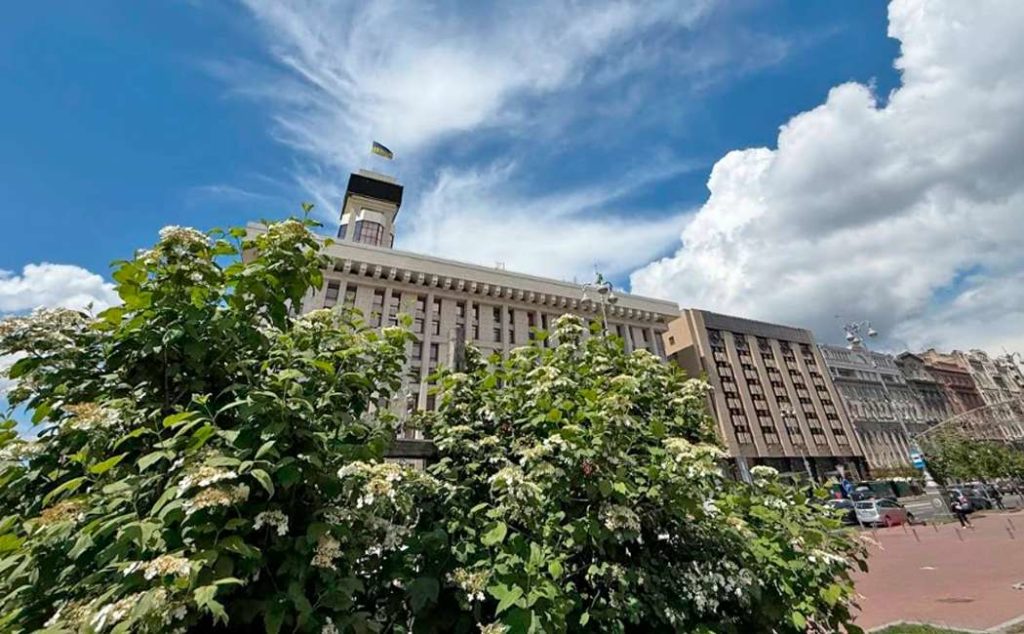 локації біля Maidan Palace Hotel