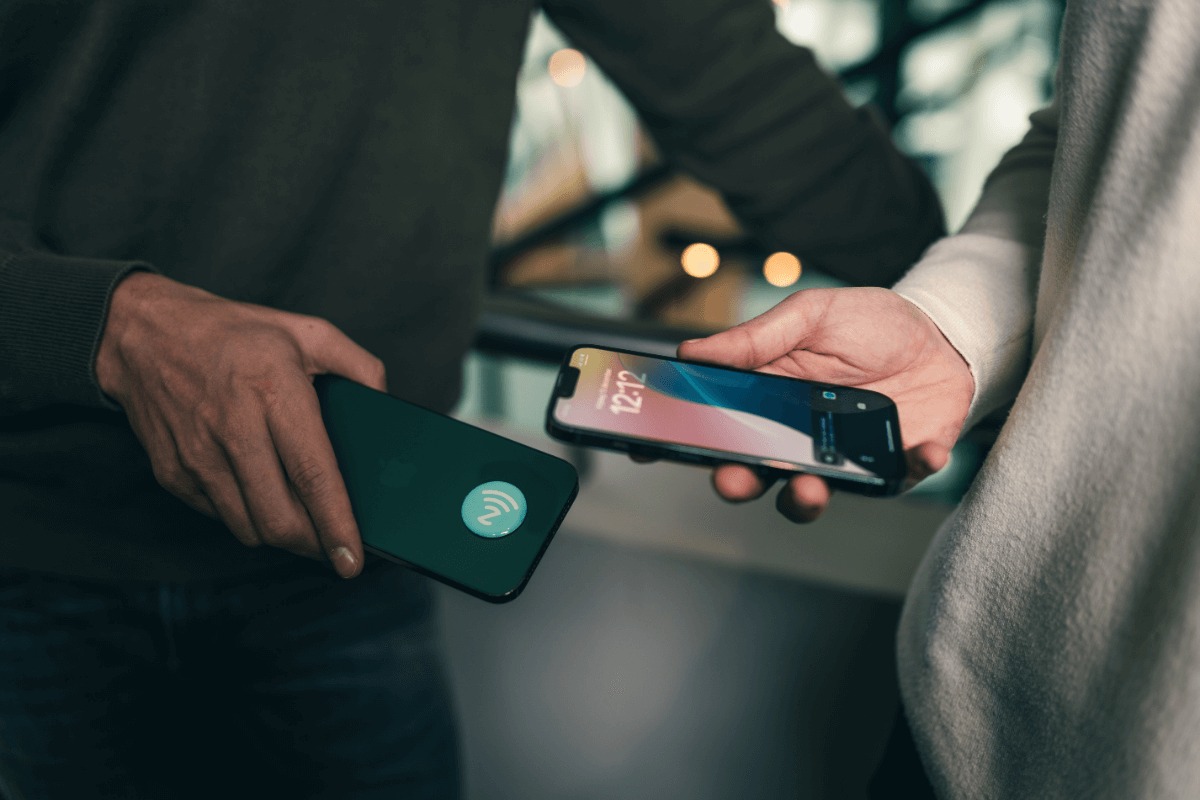 Смартфони з NFC
