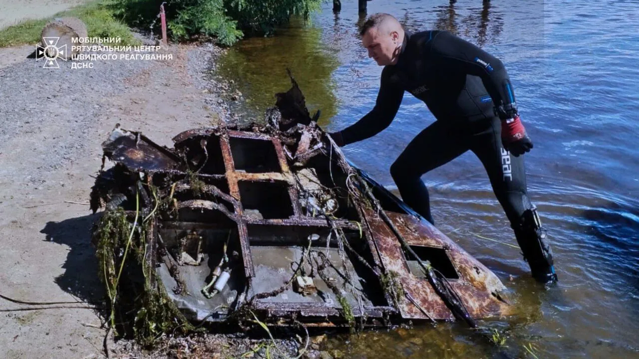 На Київщині в Дніпрі знайшли уламки російського "Шахеда". Подробиці і фото